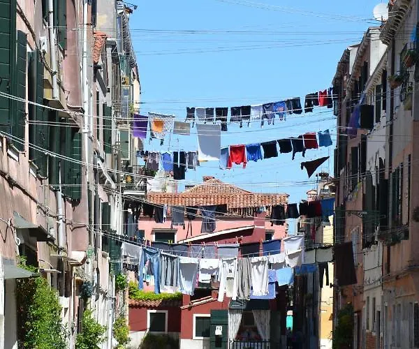 Castello 5888 C, Santa Marina, Calle Marcello, Loft Benátky