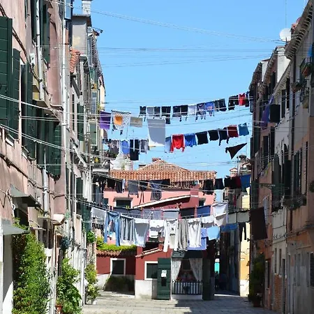 Castello 5888 C, Santa Marina, Calle Marcello, Loft Βενετία